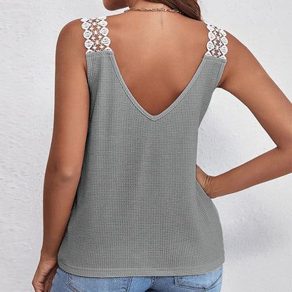 Mira V-Neck Weste – Leichte Spitze für den Sommer